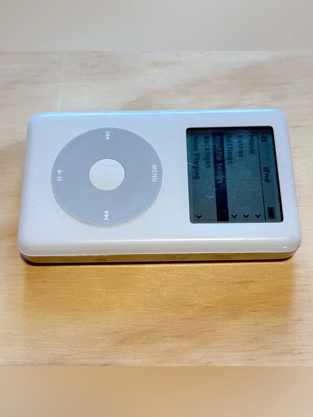 iPod Classic 4thGen 20GB Wht Model:A1059 Tested Good Battery 10-12hr w/3600Song!